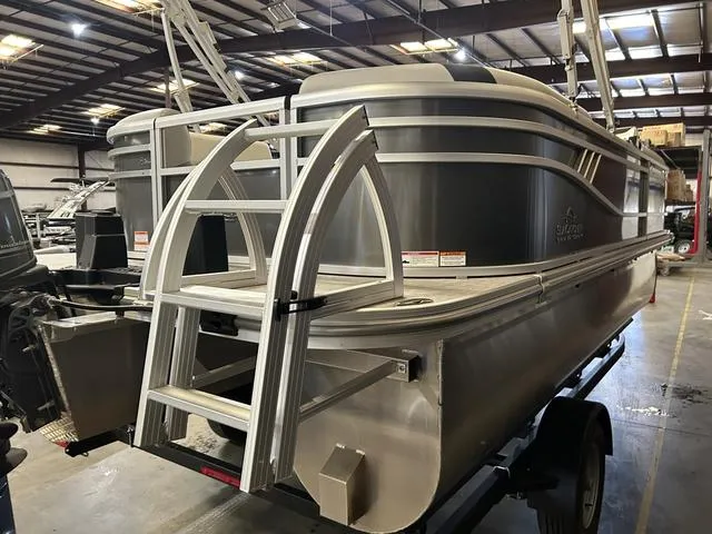 Slide: The Image of G3 Suncatcher Select 20RC W/Yamaha 70 2025 - 5