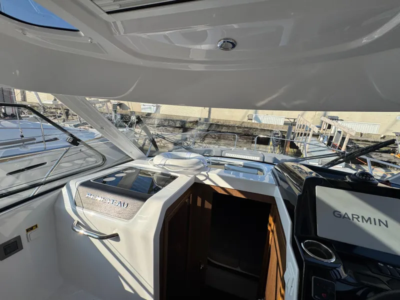 Slide: The Image of Interior view of 2023 Beneteau Antares 9 boat with Garmin navigation system. - 44