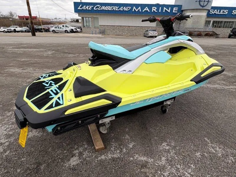 Slide: The Image of Yamaha Waverunner Jet Blaster PRO 2UP 2025 - 10