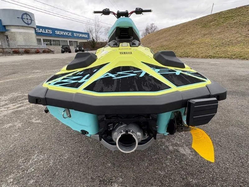 Slide: The Image of Yamaha Waverunner Jet Blaster PRO 2UP 2025 - 9