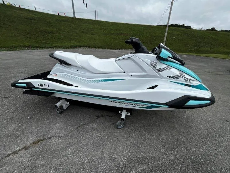 Slide: The Image of Yamaha Waverunner VX 2025 - 12