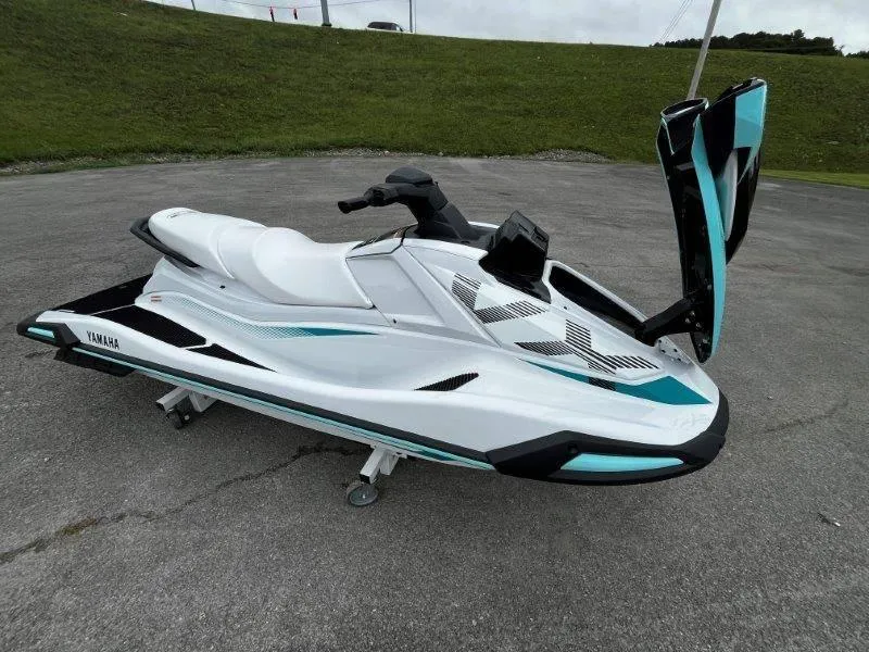 Slide: The Image of Yamaha Waverunner VX 2025 - 21