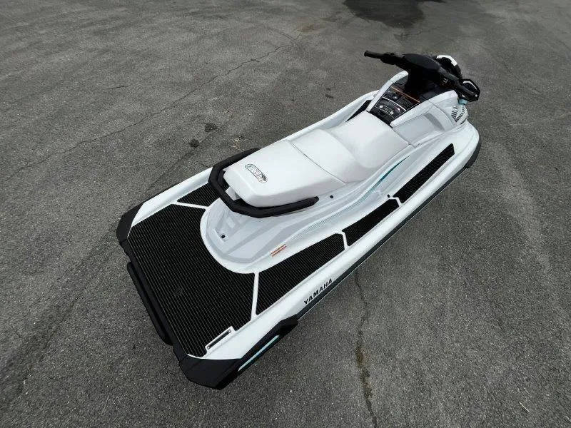 Slide: The Image of Yamaha Waverunner VX 2025 - 23