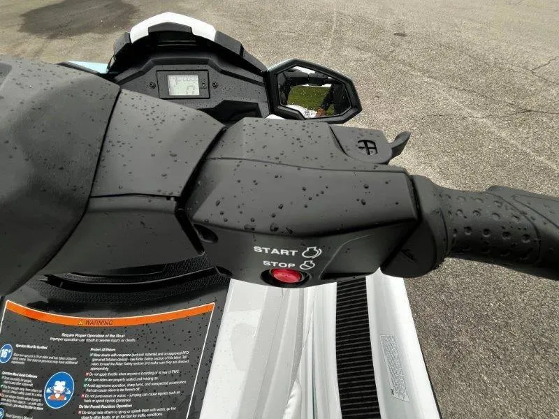 Slide: The Image of Yamaha Waverunner VX 2025 - 24