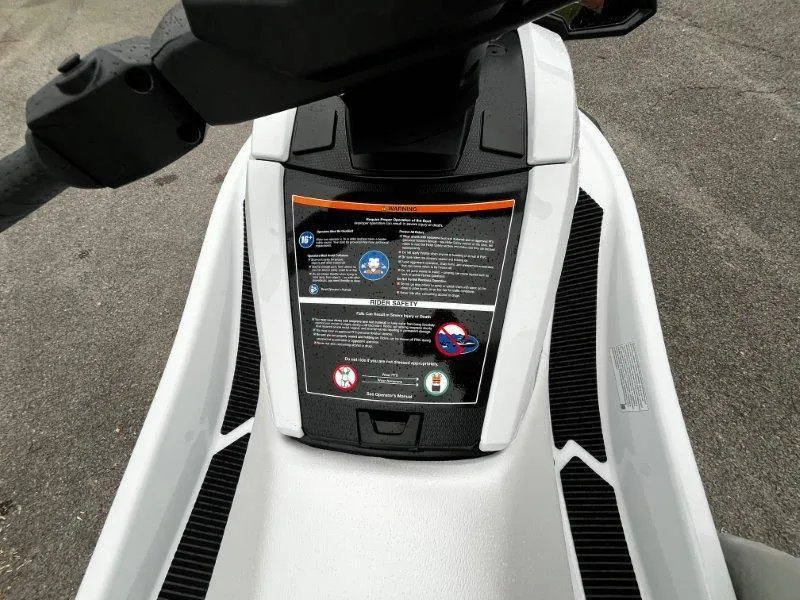 Slide: The Image of Yamaha Waverunner VX 2025 - 32