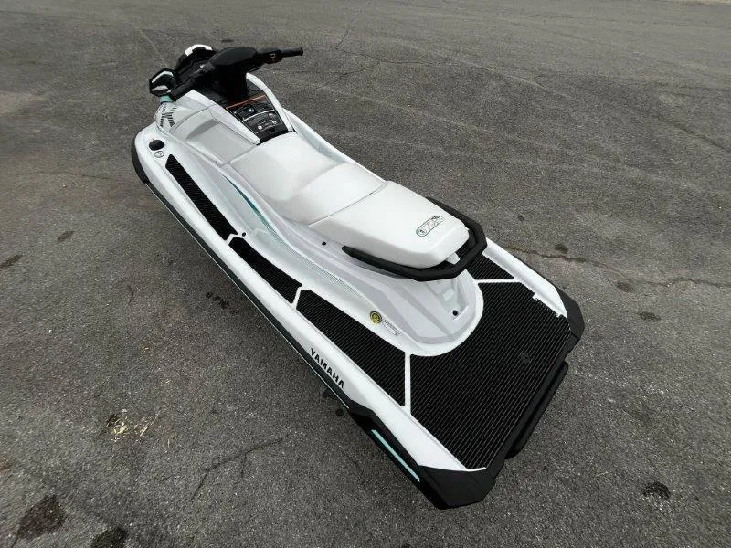 Slide: The Image of Yamaha Waverunner VX 2025 - 33