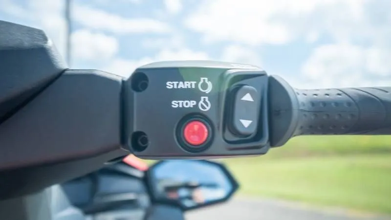 Slide: The Image of Yamaha WAVERUNNER VX DELUXE 2025 - 9