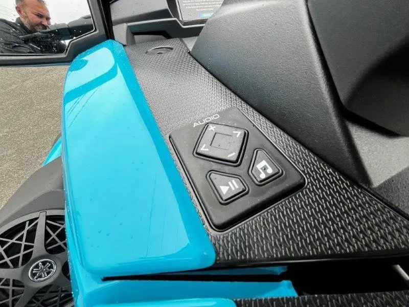 Slide: The Image of Yamaha Waverunner VX Deluxe w/ Audio 2025 - 20