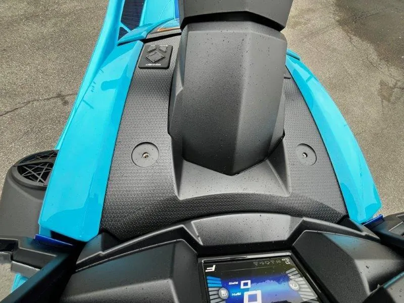 Slide: The Image of Yamaha Waverunner VX Deluxe w/ Audio 2025 - 35