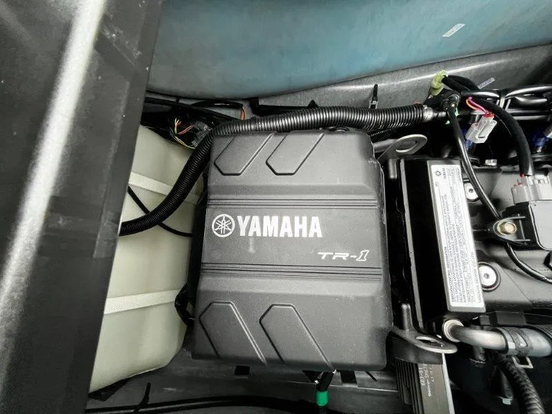 Slide: The Image of Yamaha Waverunner VX Deluxe w/ Audio 2025 - 44