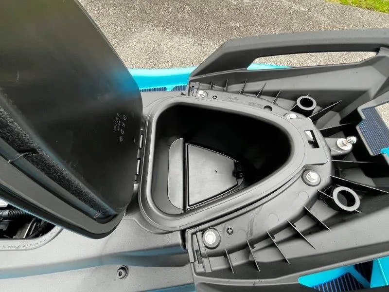 Slide: The Image of Yamaha Waverunner VX Deluxe w/ Audio 2025 - 48