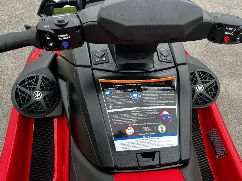 Slide: The Image of Yamaha Waverunner VX Deluxe w/ Audio 2025 - 27