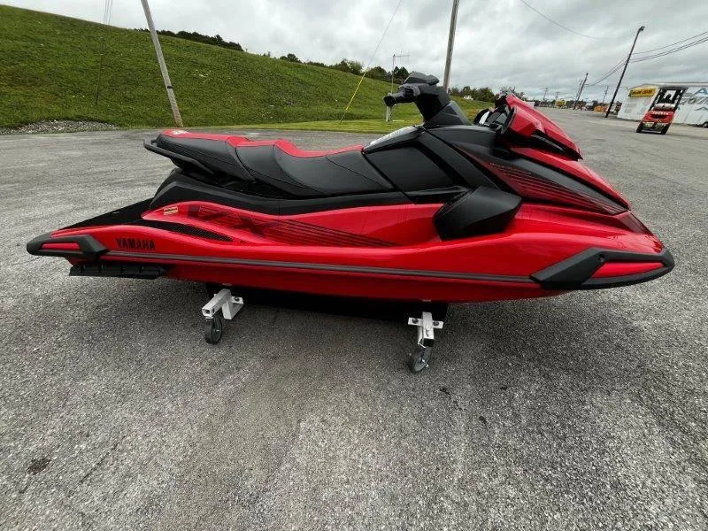 Slide: The Image of Yamaha Waverunner VX Deluxe w/ Audio 2025 - 4