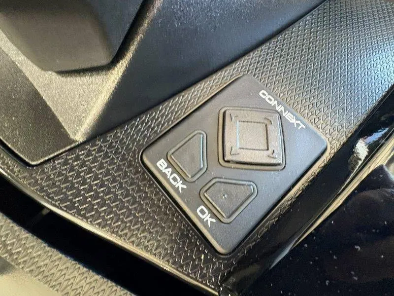 Slide: The Image of Yamaha Waverunner VX Cruiser 2025 - 25