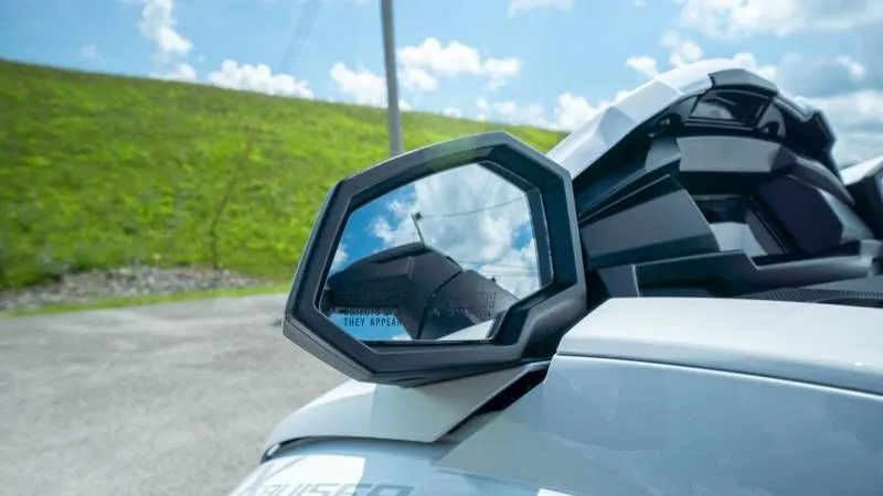 Slide: The Image of Yamaha Waverunner VX Cruiser 2025 - 5