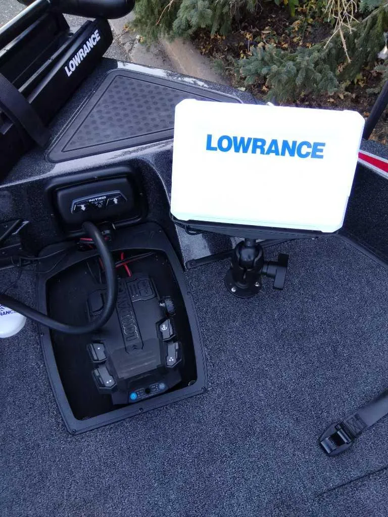 Slide: The Image of Nitro ZV20 Pro 2024 boat dashboard with Lowrance navigation system. - 2