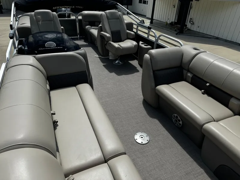 Slide: The Image of 2023 Sun Tracker Party Barge 22 DLX with spacious seating and modern design. - 33
