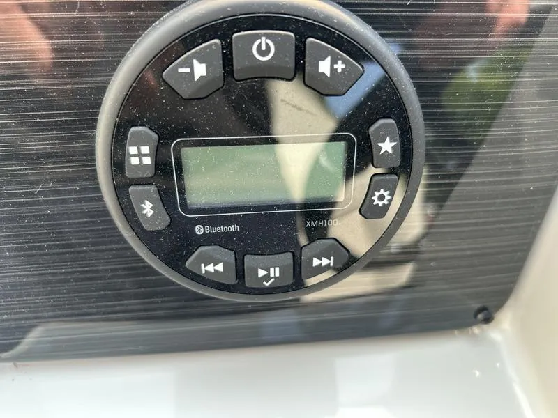 Slide: The Image of Sylvan Mirage X1 2024 - 15