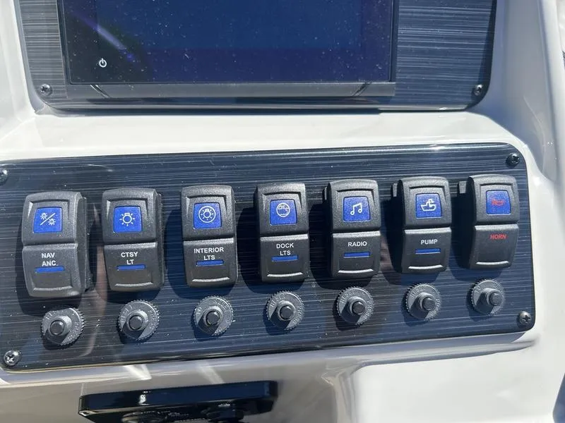 Slide: The Image of Sylvan Mirage X1 CLZ D 2024 - 16