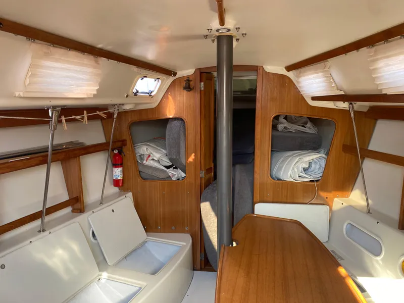 Slide: The Image of Catalina 320 1993 - 17