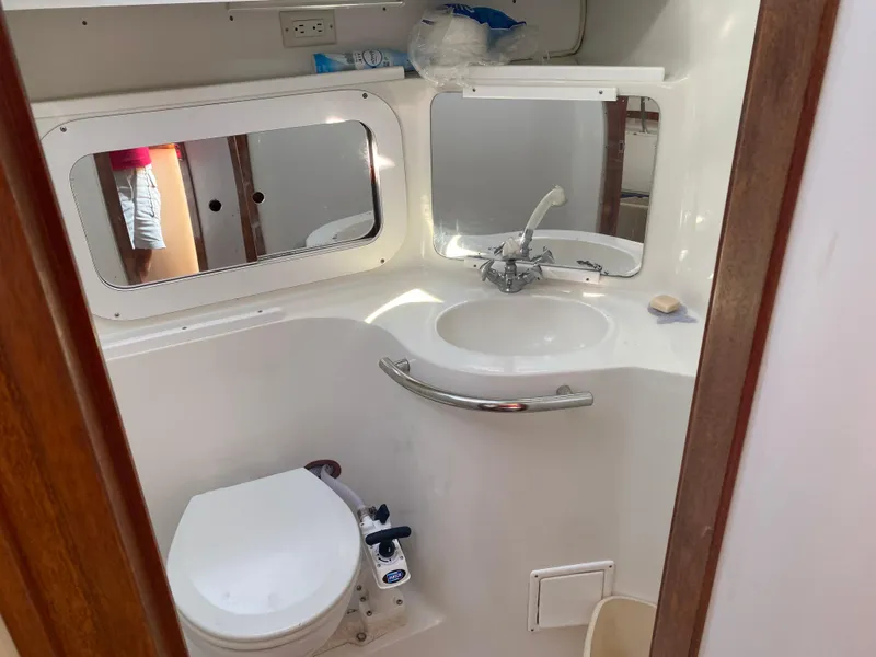 Slide: The Image of Catalina 320 1993 - 19