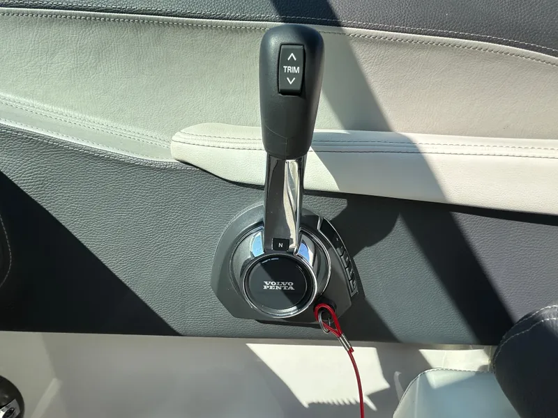 Slide: The Image of Shift and Throttle Controls - 24