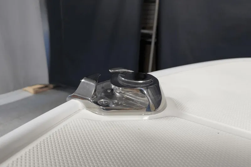 Slide: The Image of Boston Whaler 170 Montauk 2025 - 57