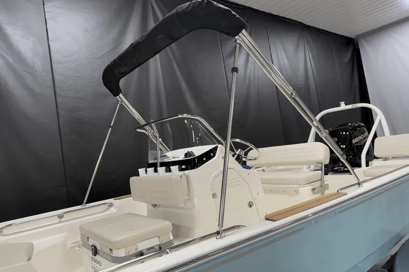 Slide: The Image of Boston Whaler 170 Montauk 2025 - 6