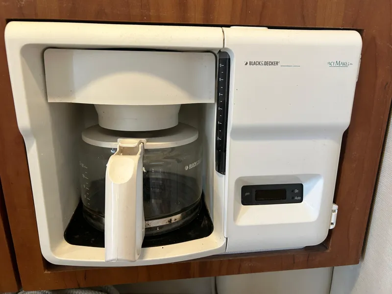 Slide: The Image of Built-in Black & Decker coffee maker on 1999 Wellcraft 330 Coastal boat. - 36