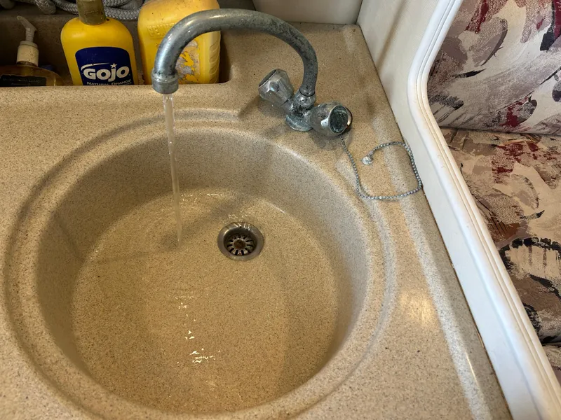 Slide: The Image of Wellcraft 330 Coastal 1999 - 55