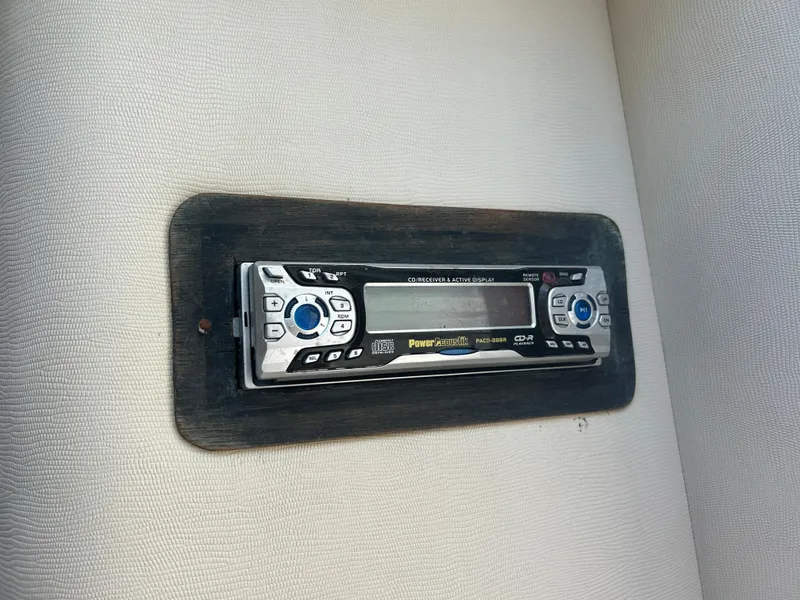 Slide: The Image of Wellcraft 330 Coastal 1999 - 57