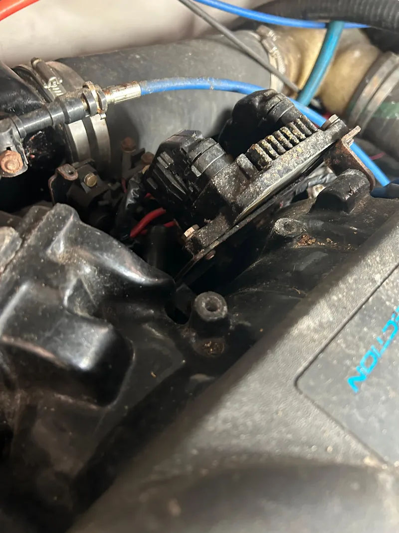 Slide: The Image of Wellcraft 330 Coastal 1999 - 72