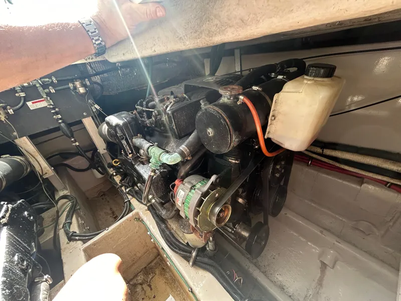 Slide: The Image of Wellcraft 330 Coastal 1999 - 76