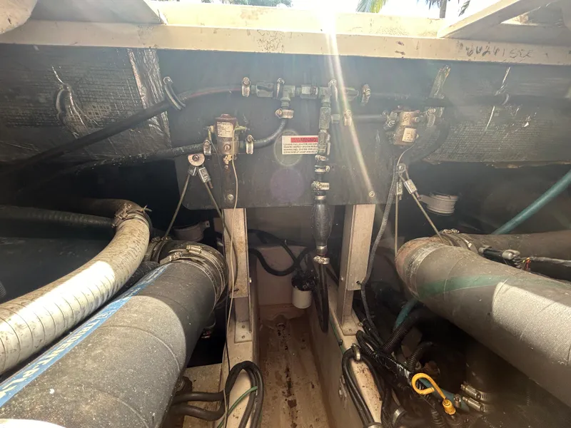 Slide: The Image of Wellcraft 330 Coastal 1999 - 77