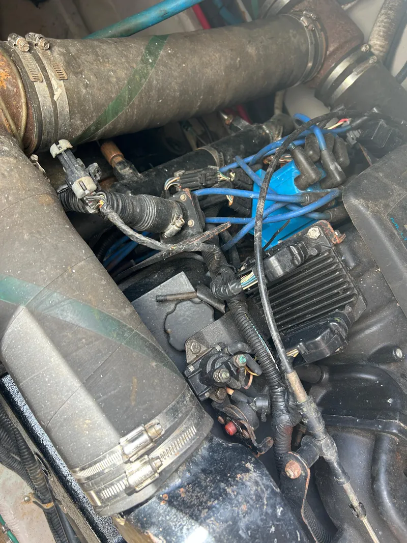 Slide: The Image of Wellcraft 330 Coastal 1999 - 81