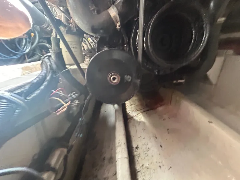 Slide: The Image of Wellcraft 330 Coastal 1999 - 90