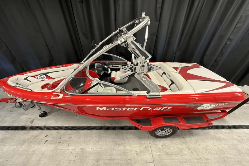 Slide: The Image of MasterCraft X Series 2009 - 1