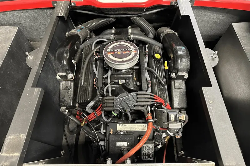 Slide: The Image of MasterCraft X Series 2009 - 19