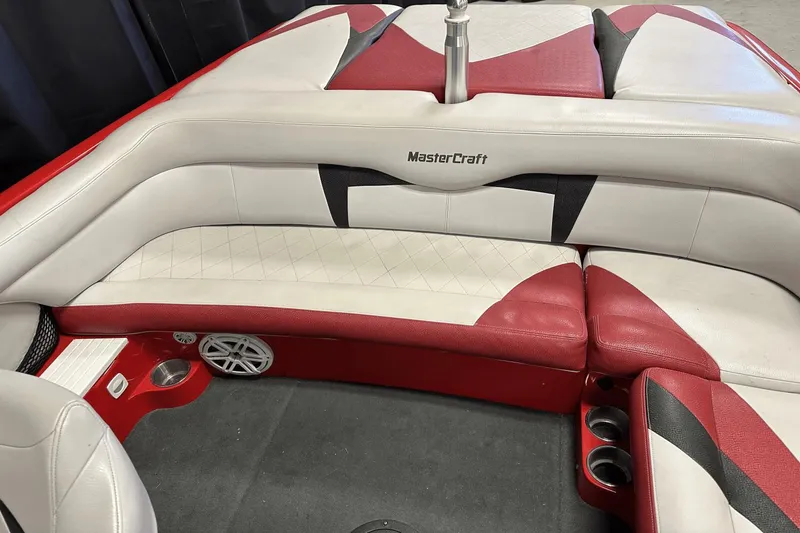 Slide: The Image of MasterCraft X Series 2009 - 23