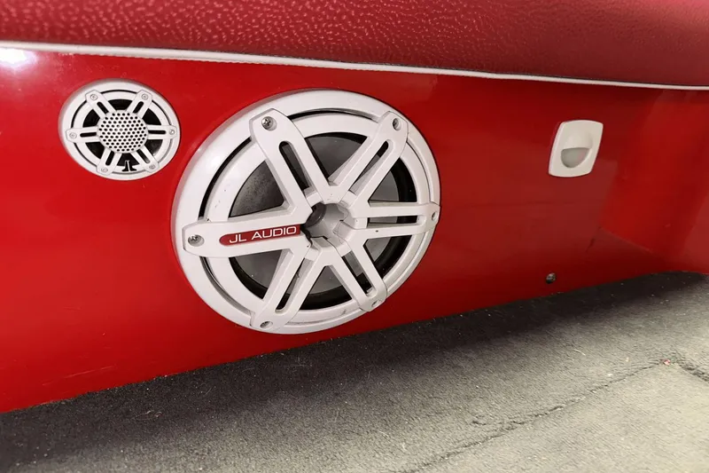 Slide: The Image of MasterCraft X Series 2009 - 33