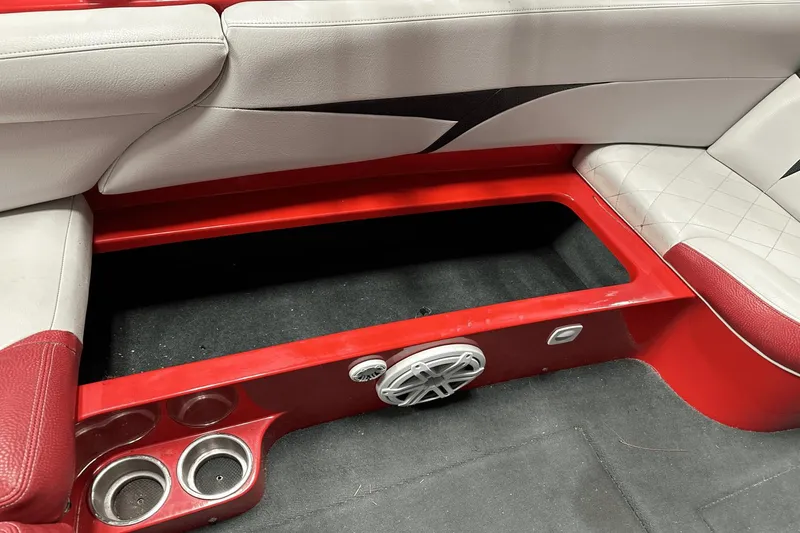 Slide: The Image of MasterCraft X Series 2009 - 35