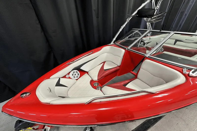 Slide: The Image of MasterCraft X Series 2009 - 5