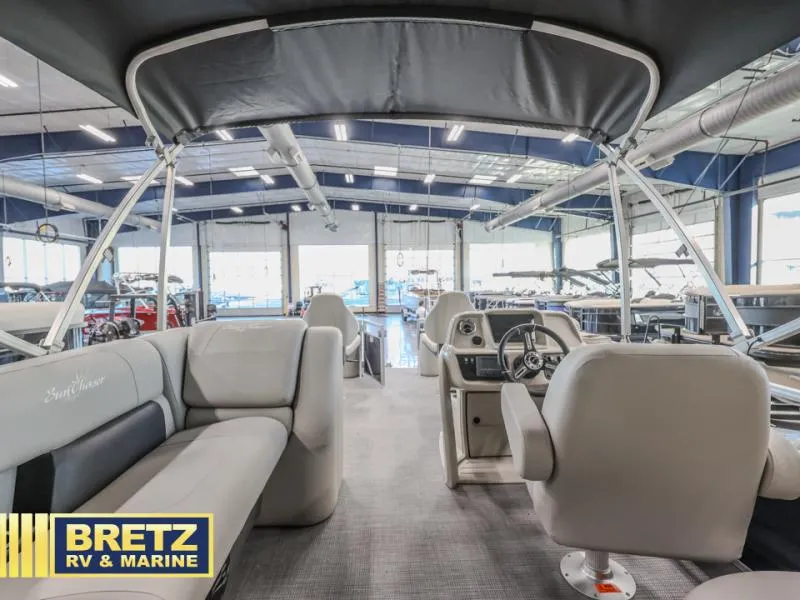 Slide: The Image of Interior of 2025 Vista Fish 18 boat at Bretz RV & Marine showroom. - 7
