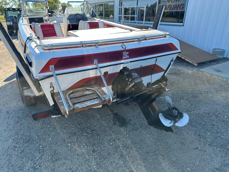 Slide: The Image of Glastron GALAXIE 1988 - 7