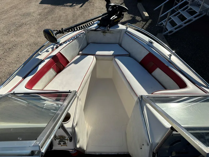 Slide: The Image of Glastron GALAXIE 1988 - 9