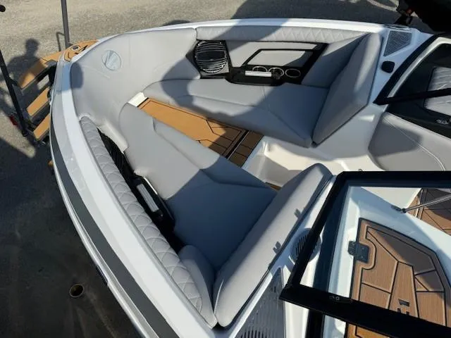 Slide: The Image of 2025 Tigé Z1 boat interior with modern seating and sleek design. - 6