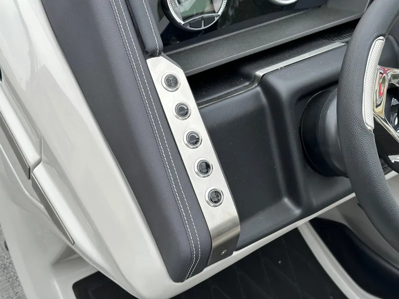 Slide: The Image of Barletta L25UE 2025 - 15