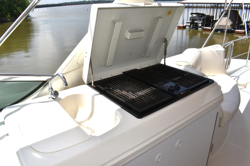 Slide: The Image of Carver 570 Voyager Pilothouse 2001 - 12