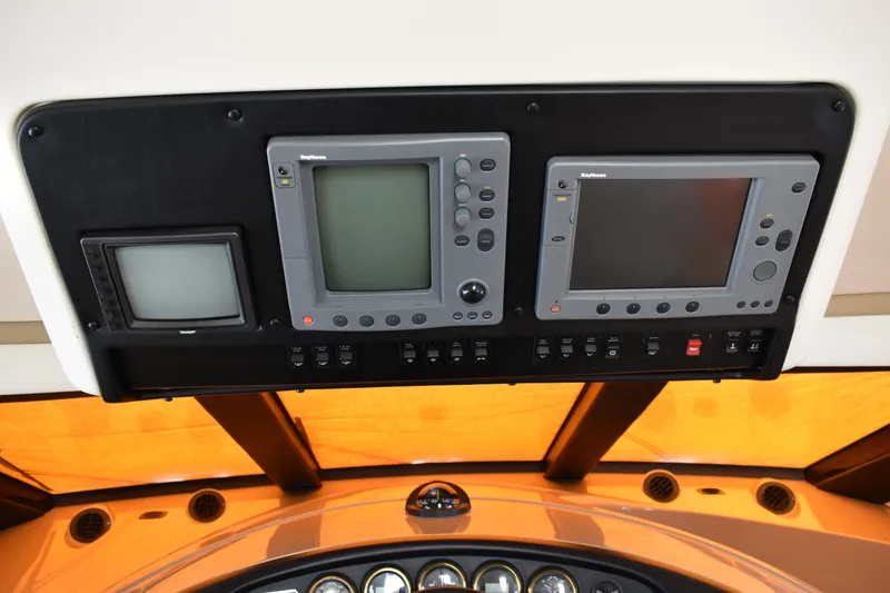 Slide: The Image of Carver Yachts 570 Voyager Pilothouse 2001 - 22