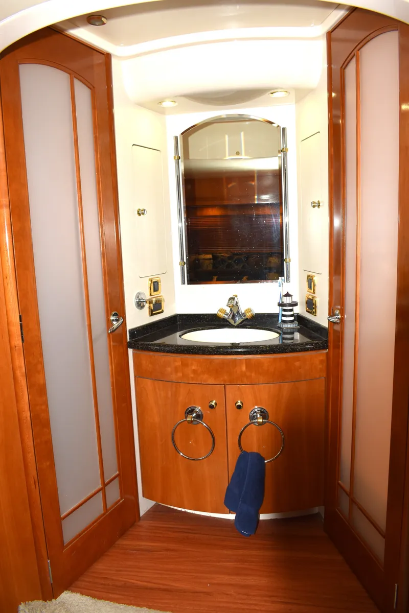 Slide: The Image of Carver Yachts 570 Voyager Pilothouse 2001 - 25
